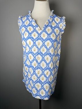Sleeveless Blue and White Patterned V-Neck Top